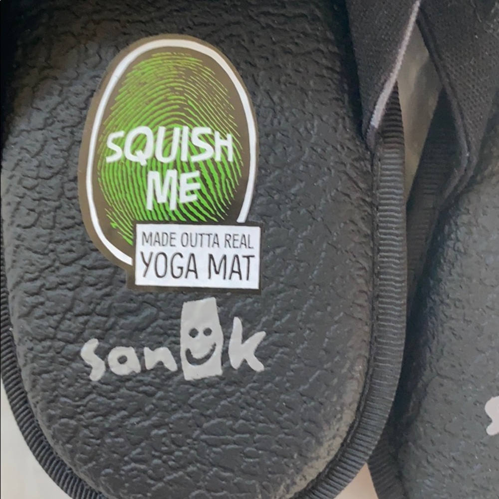New Sanuks W/O tags - Picture 5 of 8
